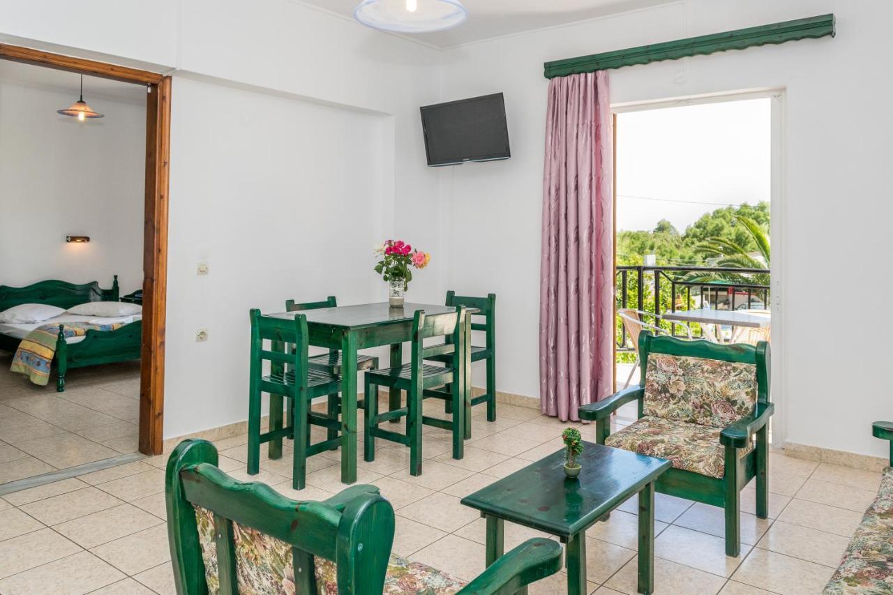 Costas Hotel Kalamaki  Luaran gambar