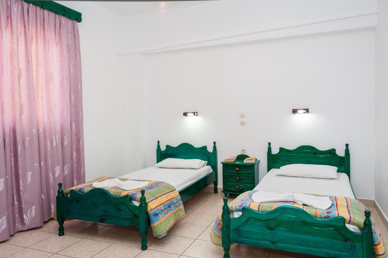 Costas Hotel Kalamaki  Luaran gambar