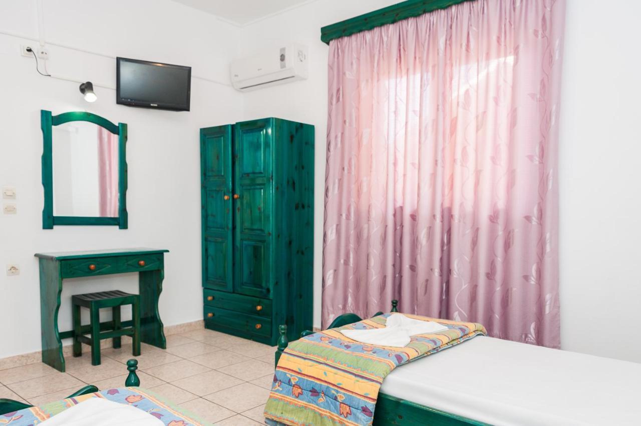 Costas Hotel Kalamaki  Luaran gambar